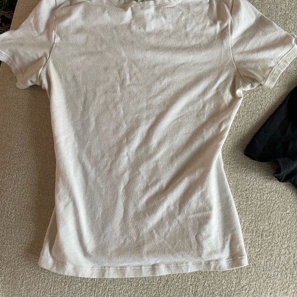 SKIMS fits everybody t-shirt - BUNDLE - Picture 3 of 6